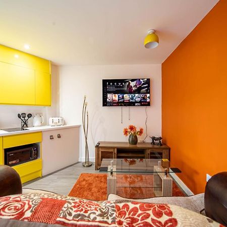 Corner Studio Apartment In シェフィールド エクステリア 写真